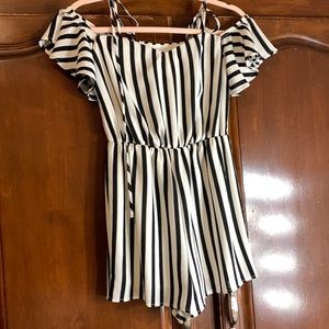 Black & white stripes Romper size S